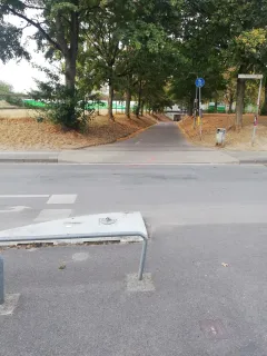 Baumberger Straße Richtung Treibstraße in Berghausen