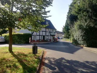 Fachwerk in Reusrath, Am Markt