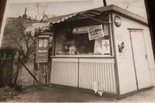 Das Kiosk der Familie Selllmaier im Jahr 1954