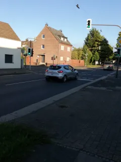 Opladener Straße, Ecke Alte Schulstraße in Reusrath